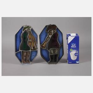 Paar kleine Bleiglasfenster