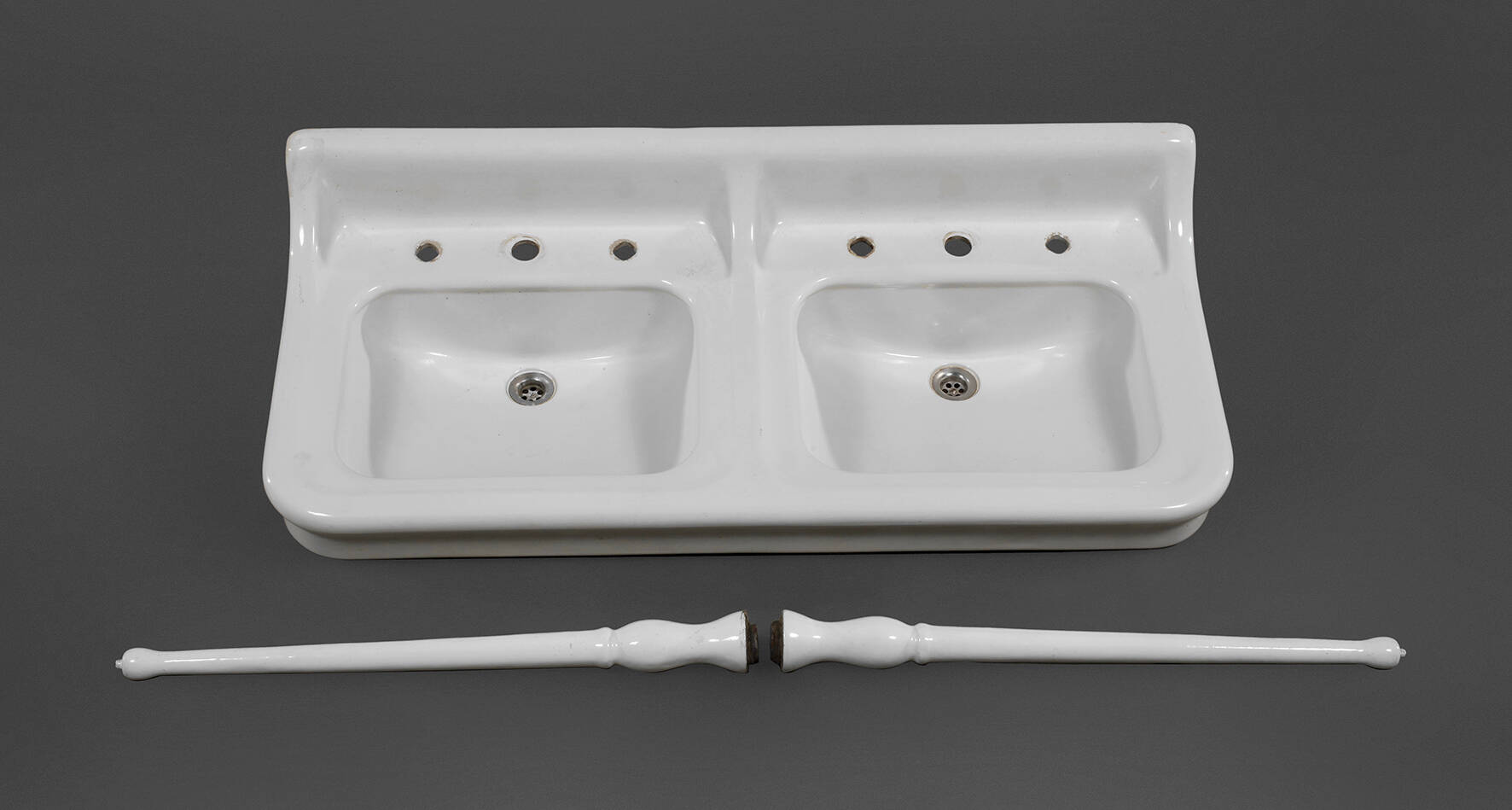 Keramik-Doppelwaschbecken