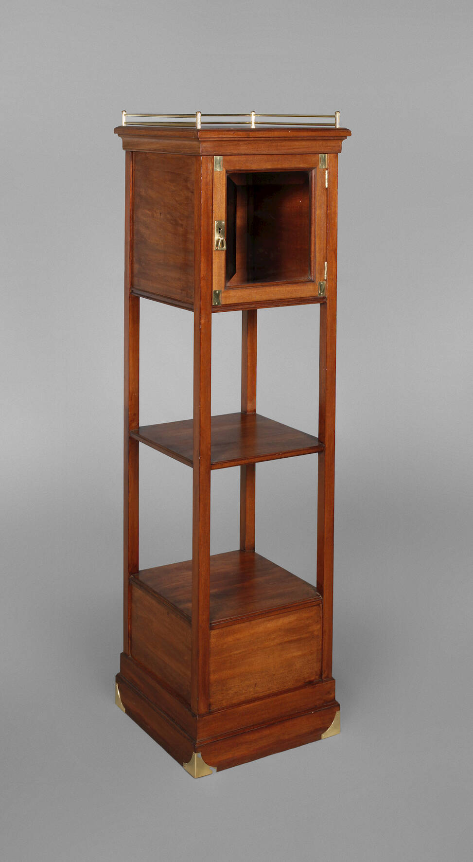 Säulenetagere Jugendstil