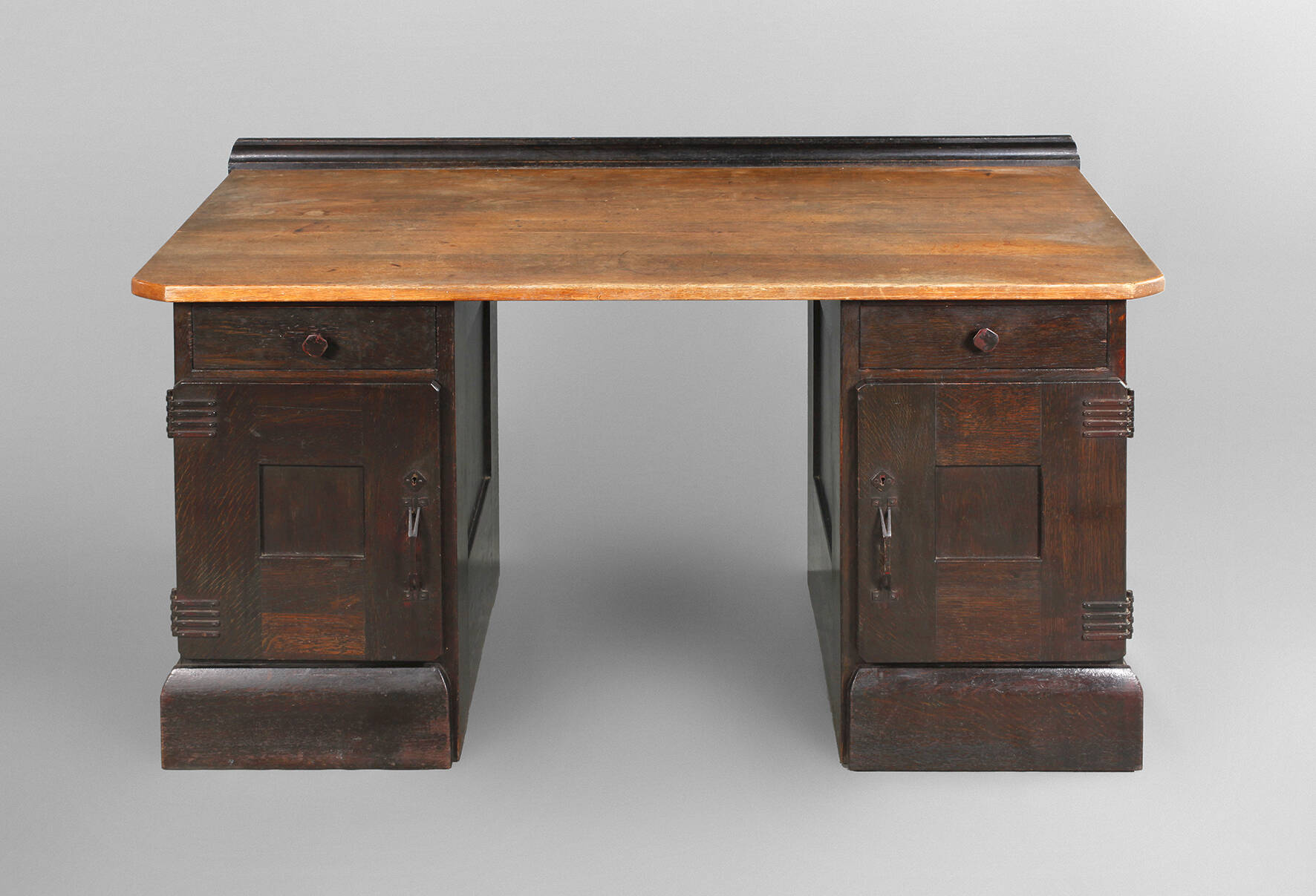 Kleiner Schreibtisch Richard Riemerschmid