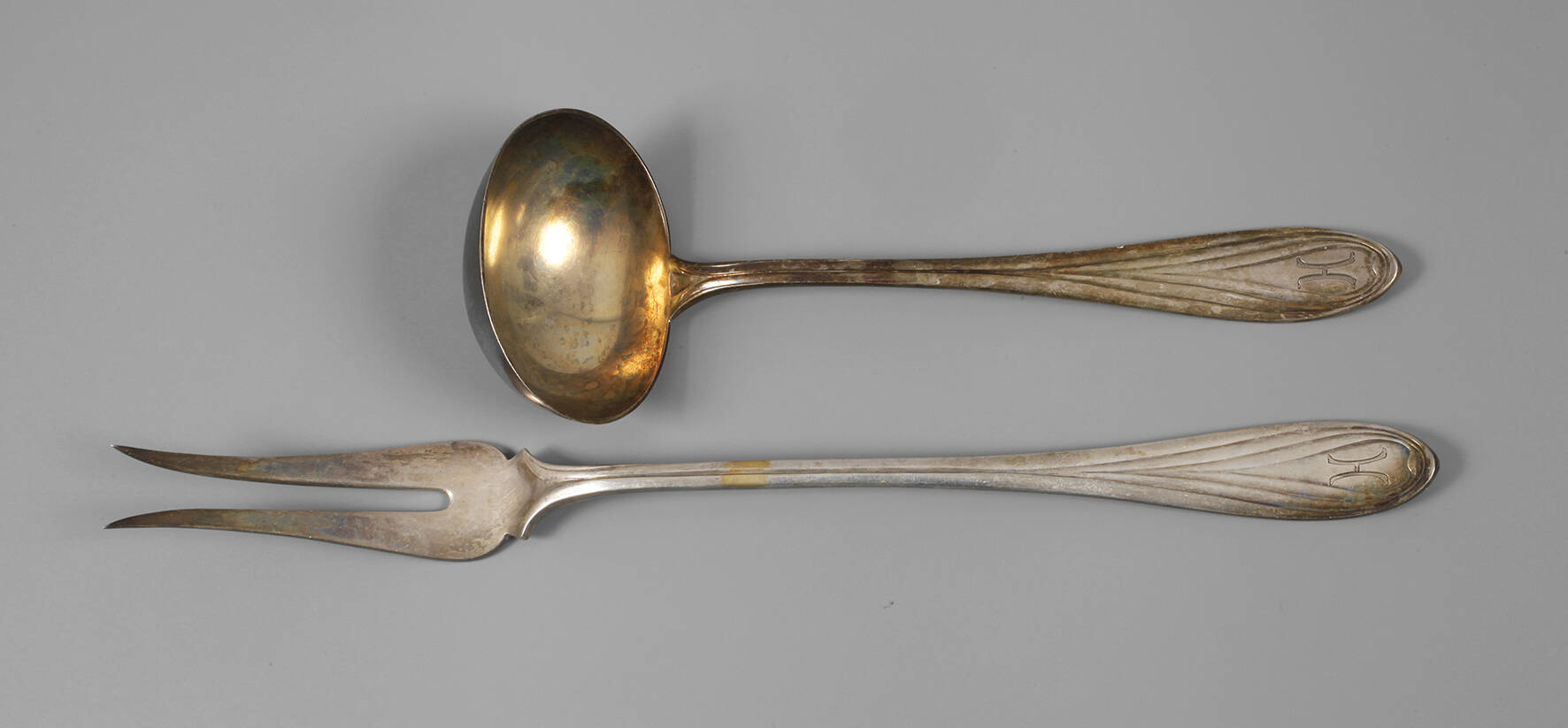 Hans Christiansen zwei Vorlegeteile Silber