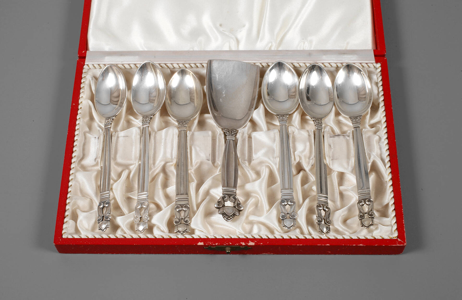 Georg Jensen, Löffelset "König"