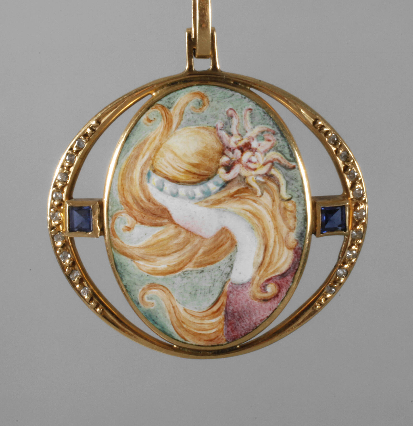 Feiner Emailleanhänger