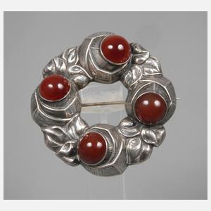 Jugendstilbrosche mit Karneolen