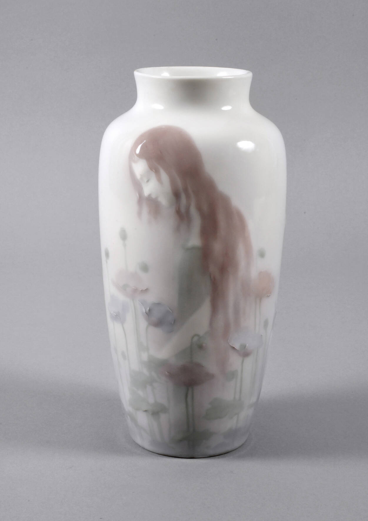 Rörstrand Vase mit figürlichem Reliefdekor