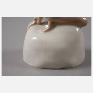 Rörstrand Mädchen auf einem Felsen