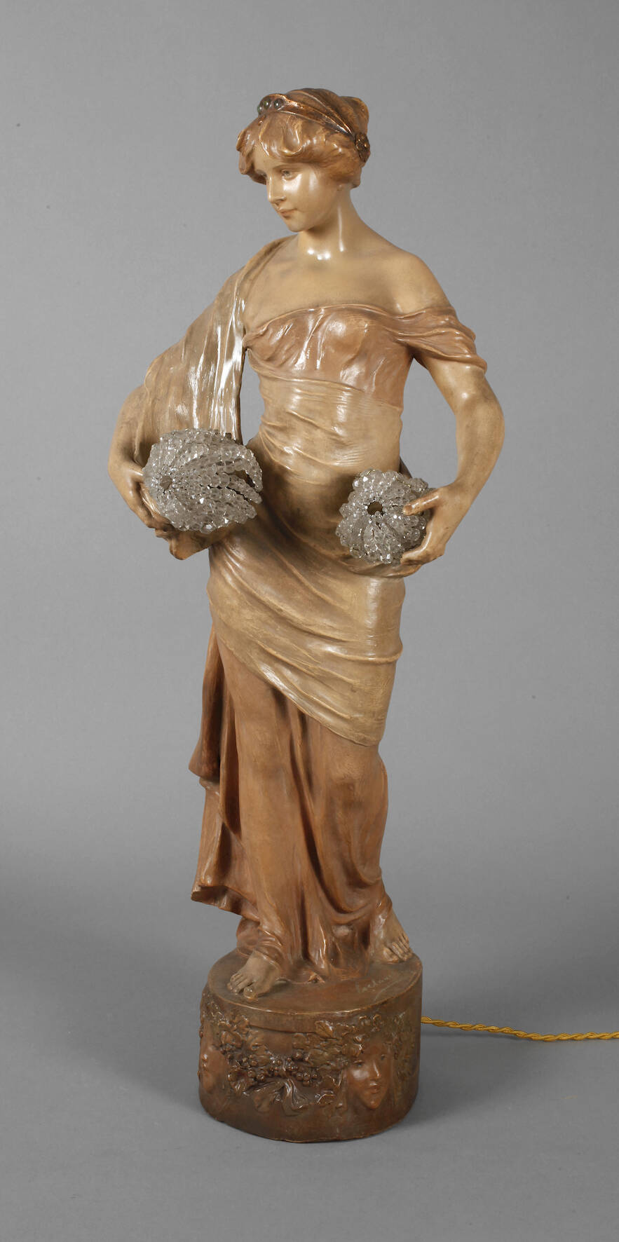 Goldscheider Wien figürliche Salonlampe