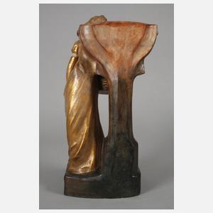 Kleiner figürlicher Salonspiegel als Blumenmädchen