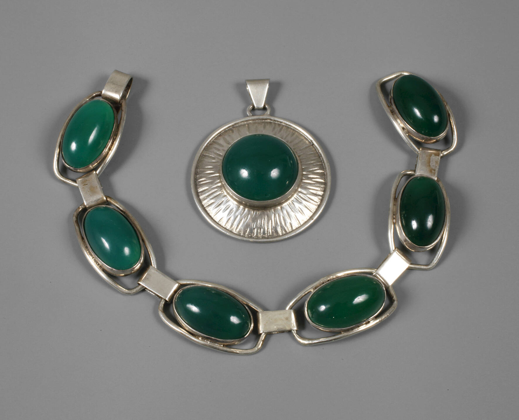 Georg Kramer Anhänger und Armband