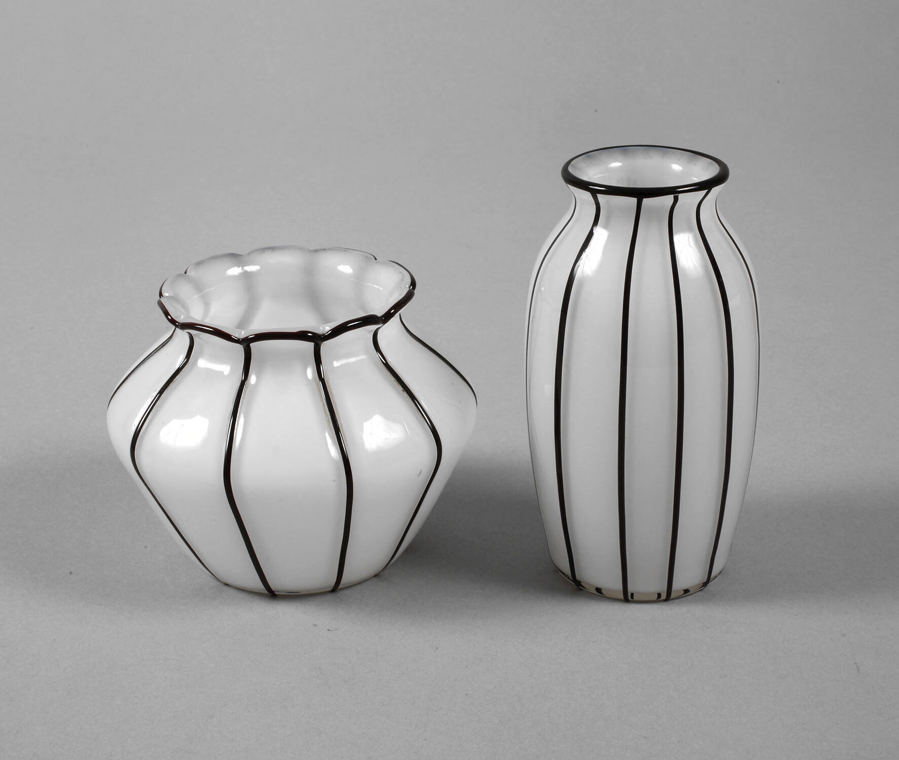 Loetz Wwe. Zwei Vasen aus der Tango-Serie