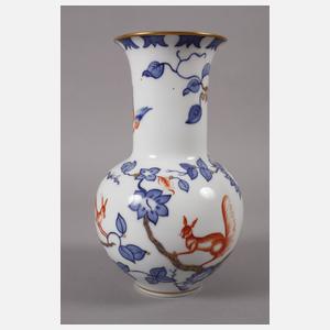Augarten Wien Vase mit Eichhörnchenmotiv