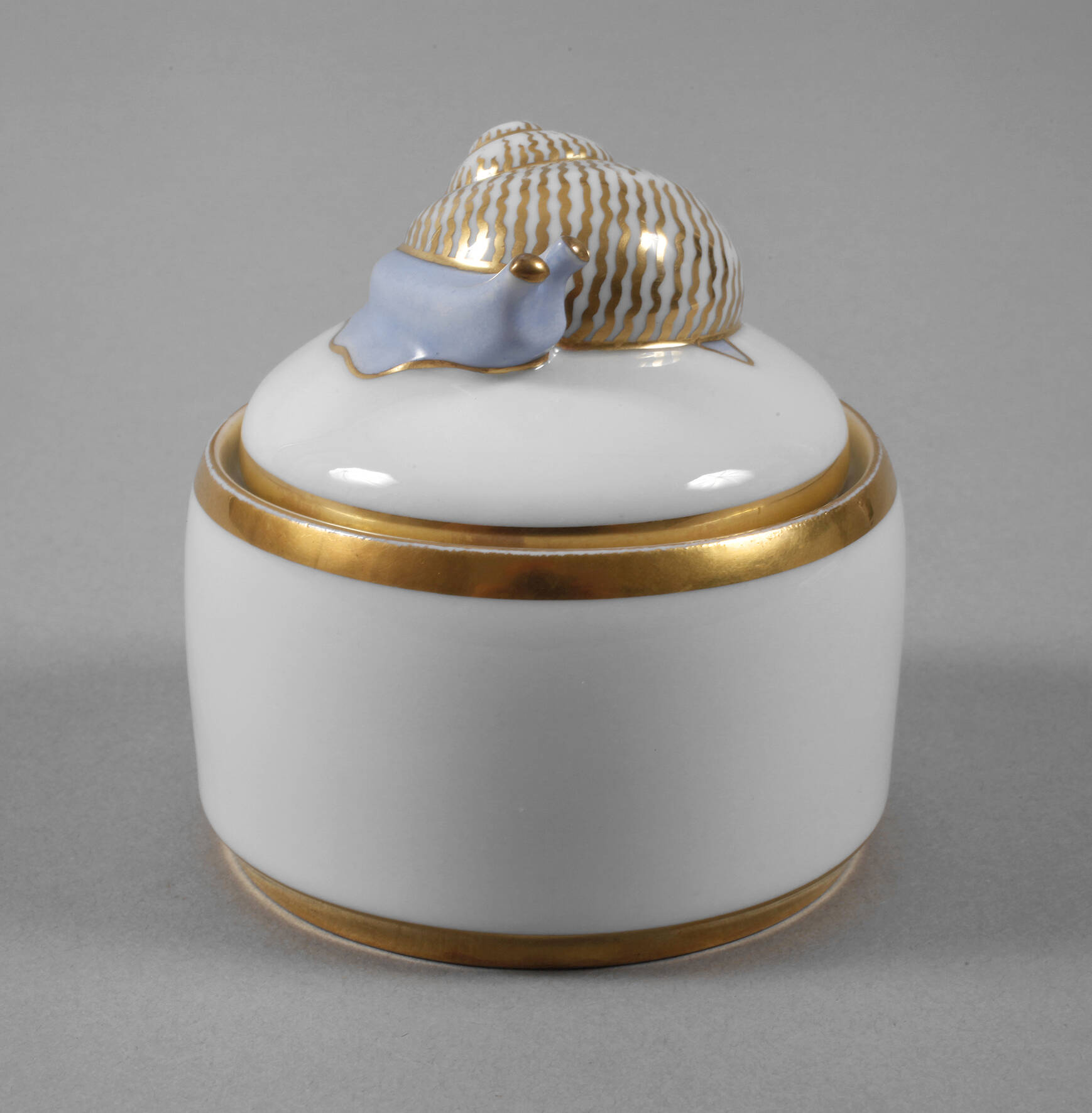 Hutschenreuther "Dose mit Schneckenknauf"