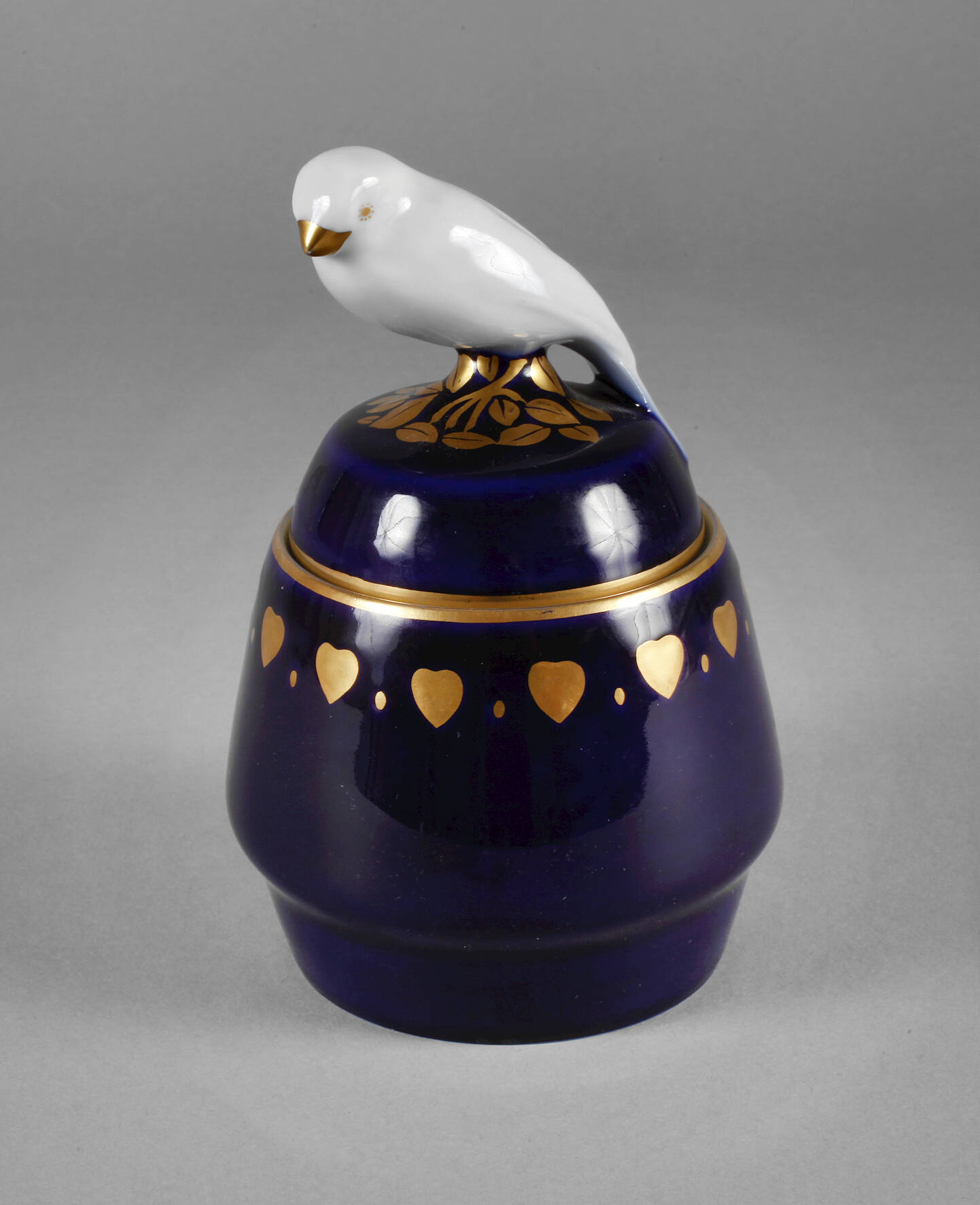 Hutschenreuther Deckeldose mit Vogelknauf