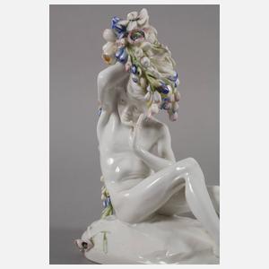 Volkstedt Knabe mit Blumengirlande