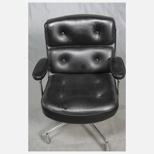 Charles Eames Lobby Chair ES 104,