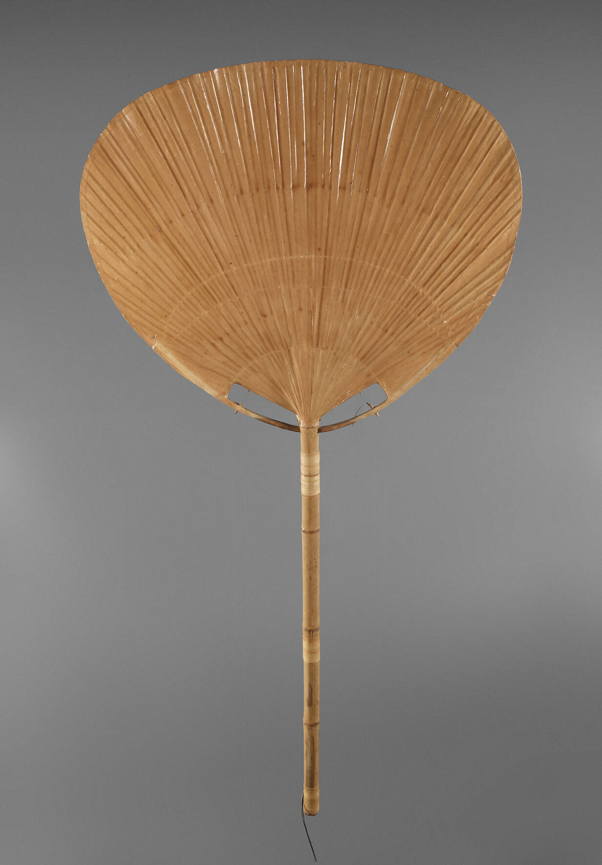 Übergroße Wandleuchte "Uchiwa"