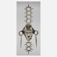 Modernes Bronzerelief111