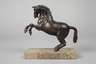 Bronzeplastik Steigendes Pferd