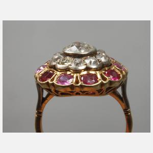 Damenring mit Diamanten und Rubinen