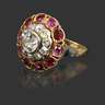 Damenring mit Diamanten und Rubinen