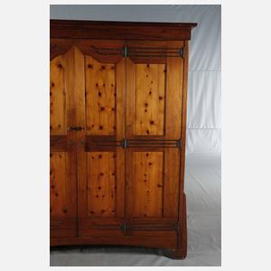 Kleider- und Wäscheschrank Richard Riemerschmid