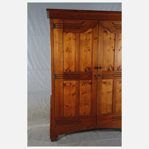 Kleider- und Wäscheschrank Richard Riemerschmid