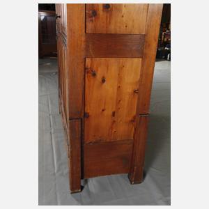 Kleider- und Wäscheschrank Richard Riemerschmid