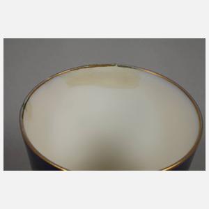 Frankreich Deckeltasse mit Watteauszene