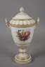 KPM Berlin Prunkvase mit Weichmalerei