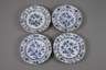 Meissen vier Speiseteller "Zwiebelmuster"