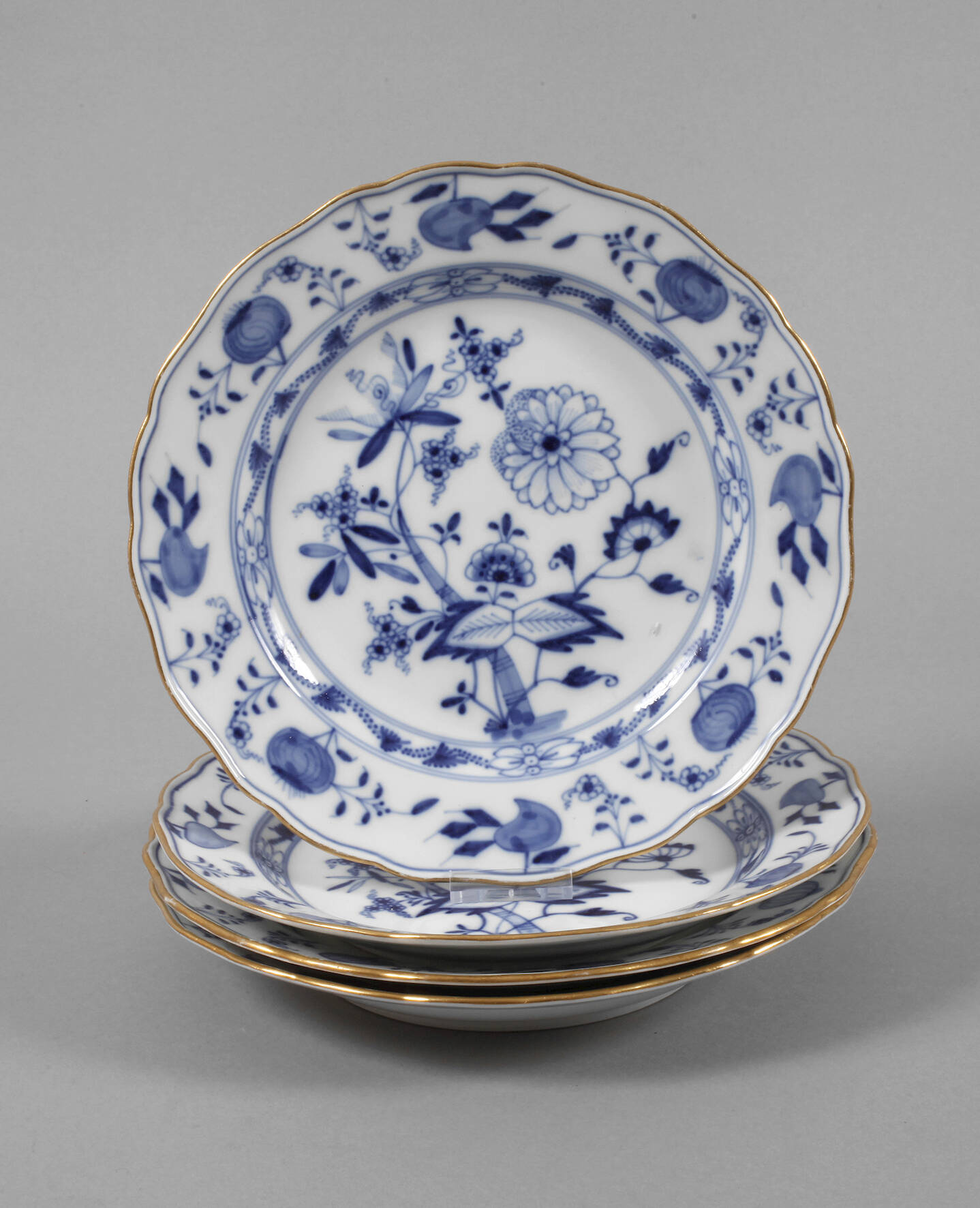 Meissen vier Speiseteller "Zwiebelmuster"