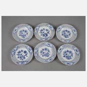Meissen sechs kleine Durchbruchteller "Zwiebelmuster"