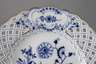 Meissen Durchbruchteller "Zwiebelmuster"