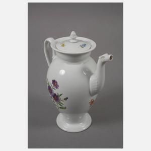 Meissen Kaffeekanne und vier Tassen "Blume 1"