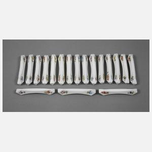 Meissen achtzehn Messerbänkchen Streublümchendekor