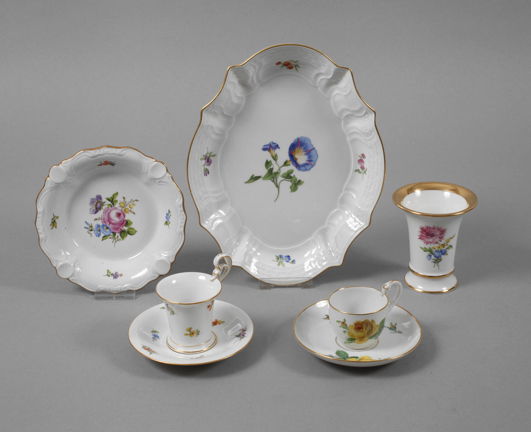 Meissen Konvolut Kleinteile mit Blumenmalerei