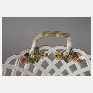 Meissen großer Henkelkorb mit Vergissmeinnichtblüten