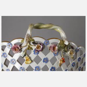 Meissen großer Henkelkorb mit Vergissmeinnichtblüten