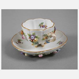 Meissen Mokkatasse mit Blütenbesatz