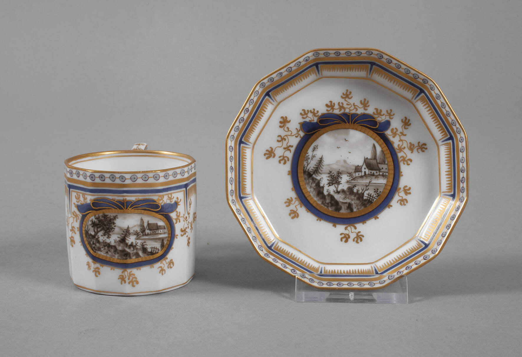 Nymphenburg Mokkatasse "Perl"