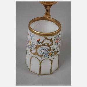 Alabasterkrug eines Feuerwehrmanns