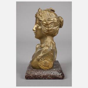 Klassizierende Büste