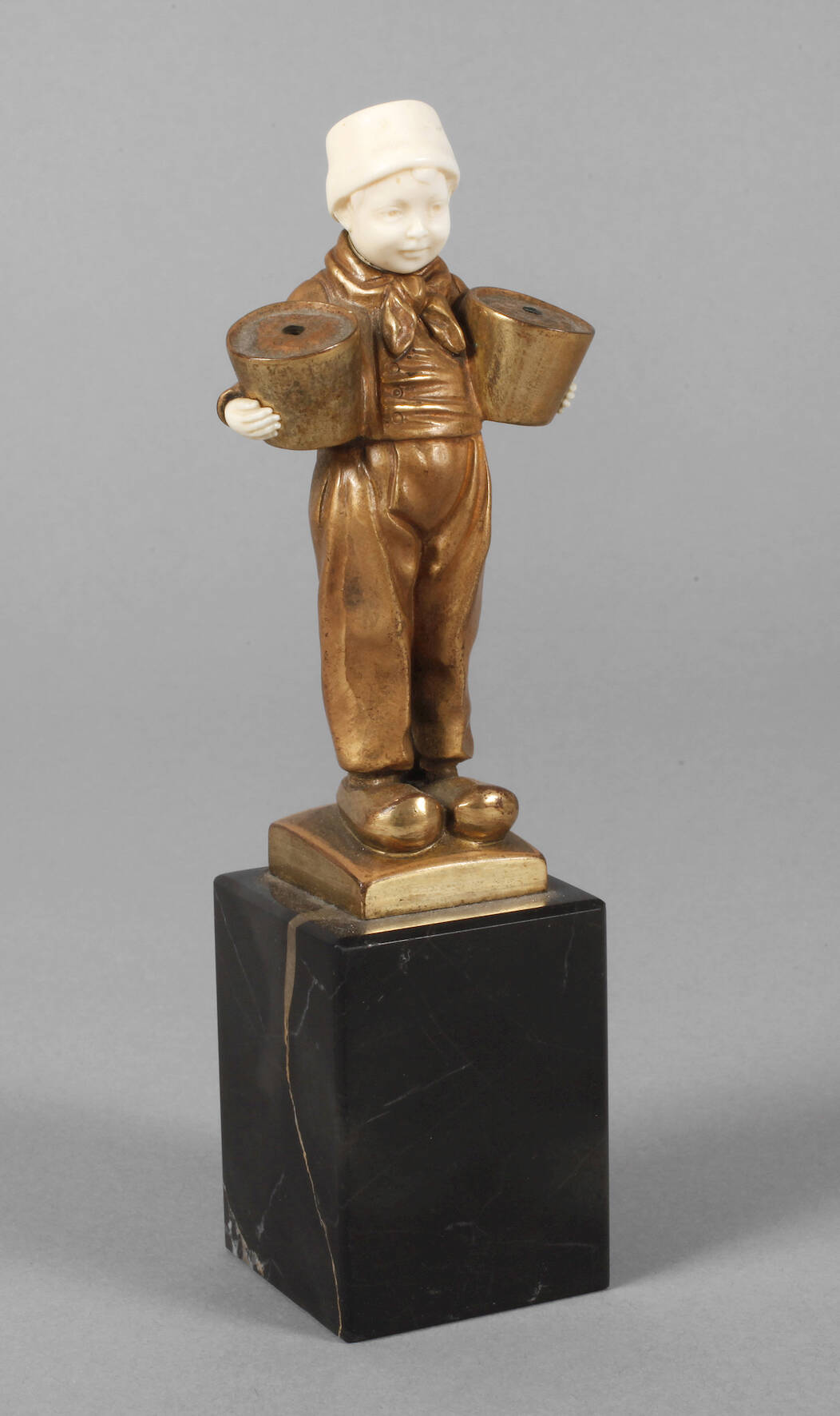 Hans Dietrich, Chryselephantin Knabe