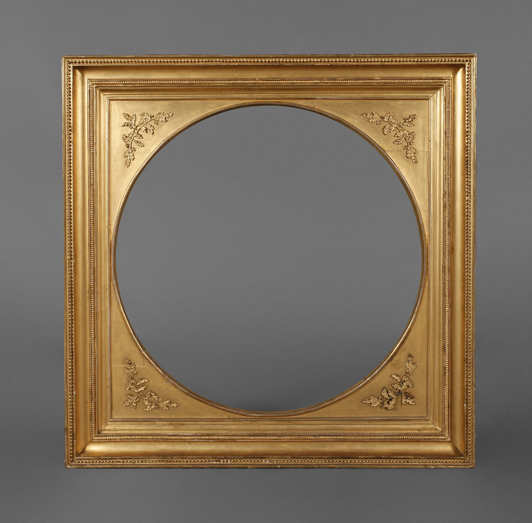 Spätklassizistischer Rahmen