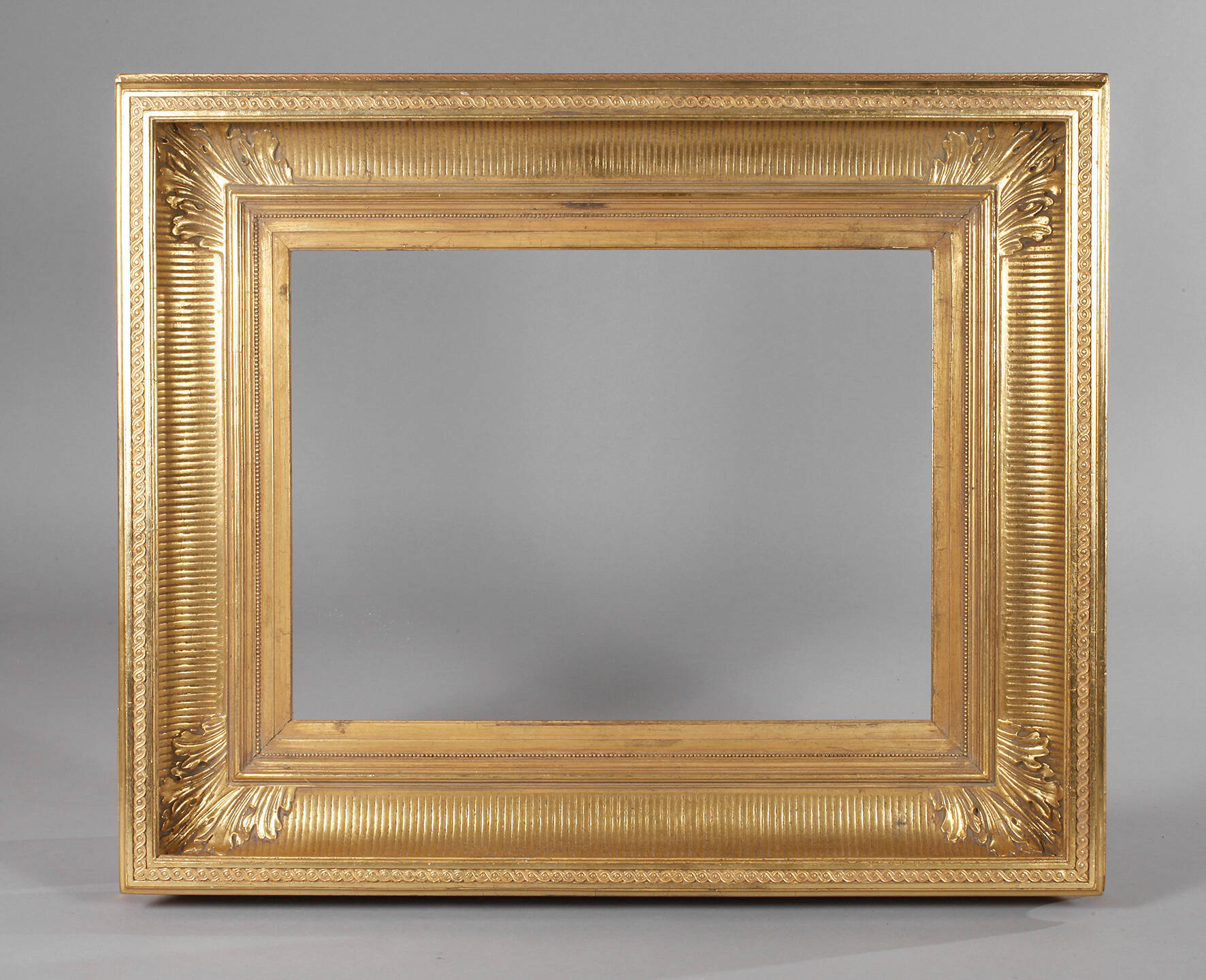 Rahmen mit Pfeifenschnitt