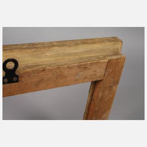 Goldstuckleiste mit Weinlaubdekor