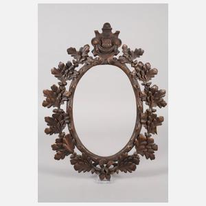 Zwei geschnitzte Rahmen