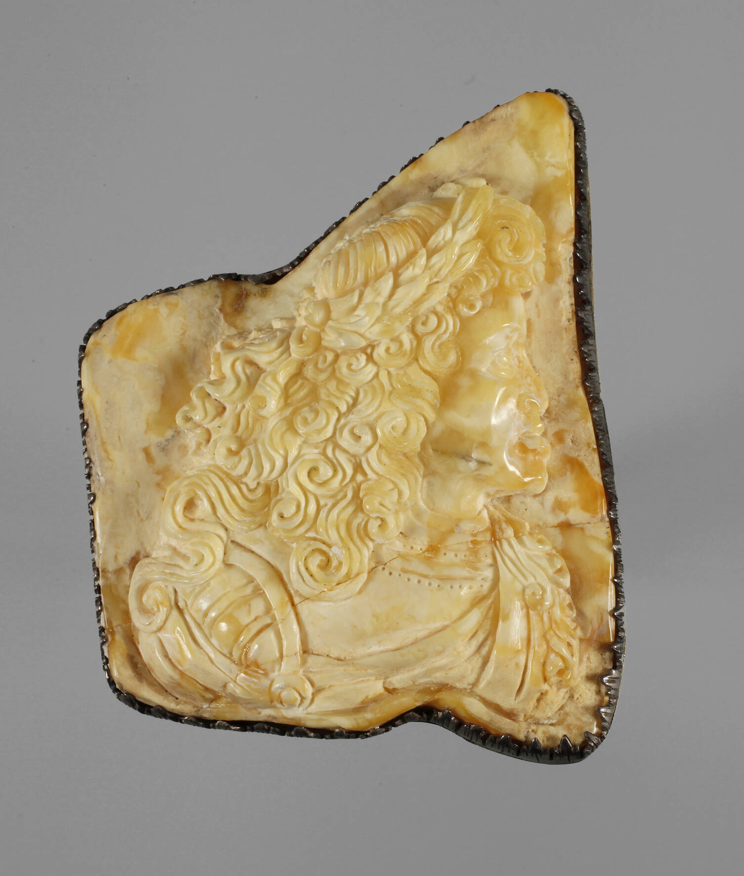 Bernsteinschnitzerei