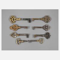 Acht historische Schlüssel111