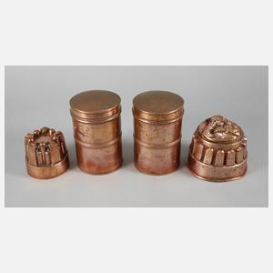 Zwei Pastetenformen und zwei Vorratsdosen